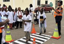 Crianças no Kilamba aprendem às regras de trânsito