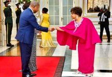 Carolina Cerqueira despede-se da assembleia nacional sem mencionar JLO