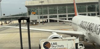 Ajuste directo de 70,1 milhões USD entrega manutenção de 21 aeroportos a empresa chinesa