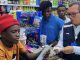 Comerciantes sensibilizados para eliminação progressiva do plástico